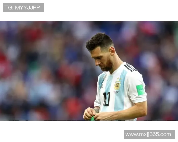 史上四大足球巨星排名揭晓 谁才是足坛无可争议的传奇之王